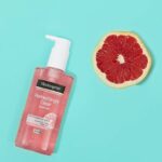 neutrogena refreshingly clear face wash نيتروجينا غسول منعش ومرطب بالرمان